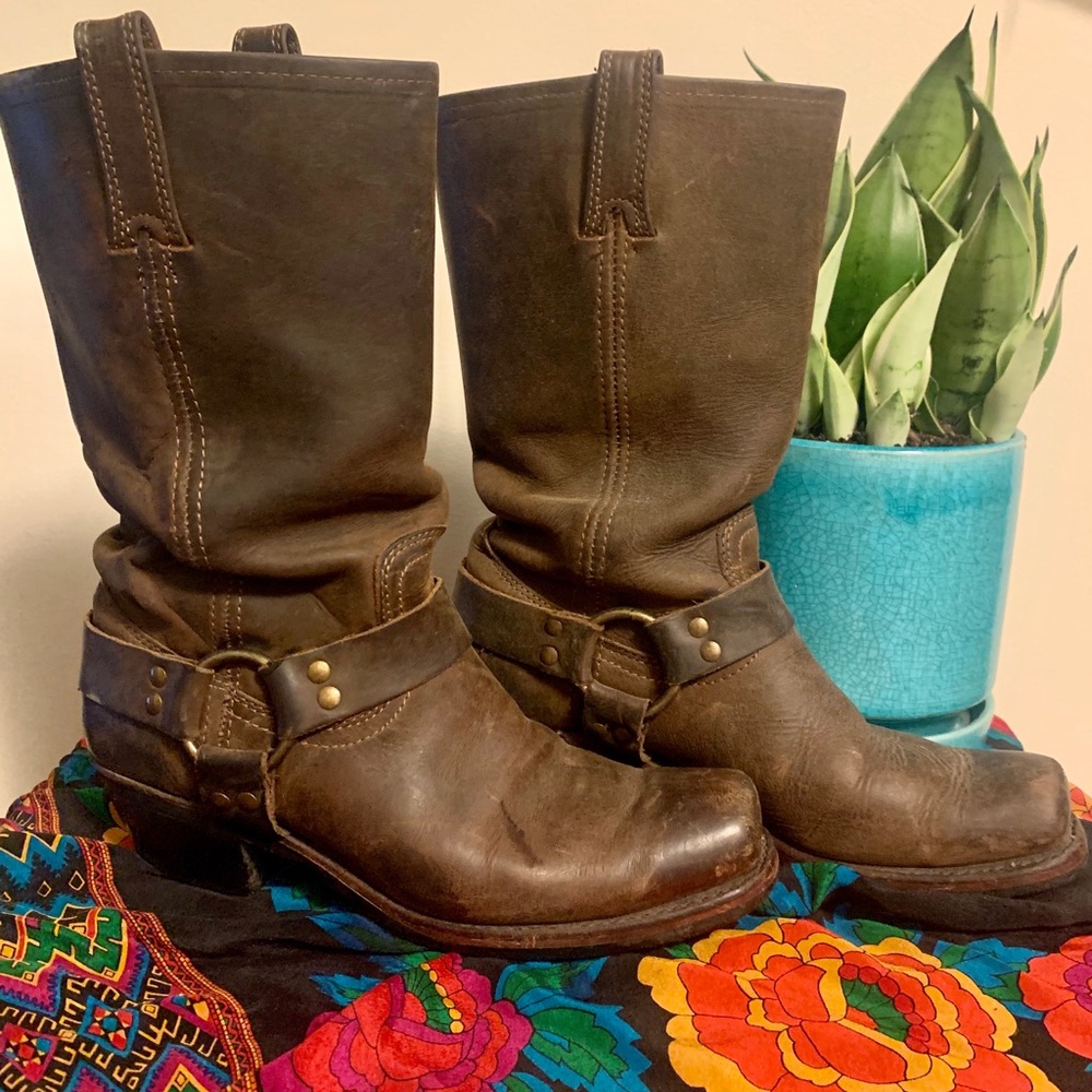 Frye Harness Women’s Leather Boots 9